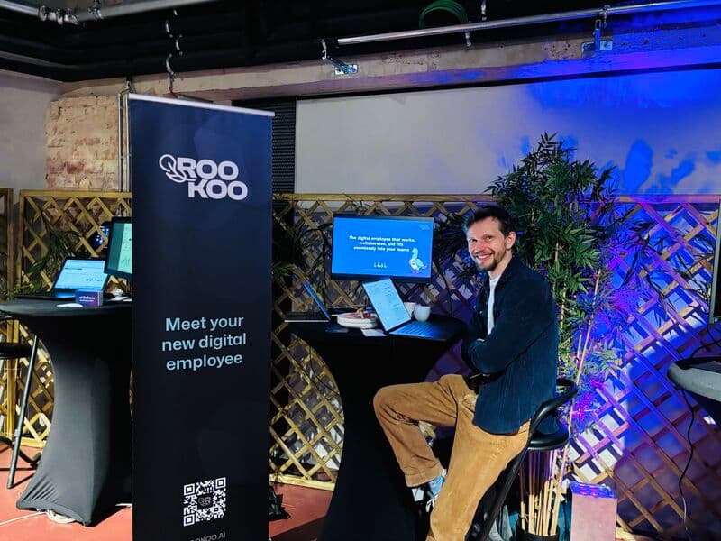 Anthony at the Rookoo booth